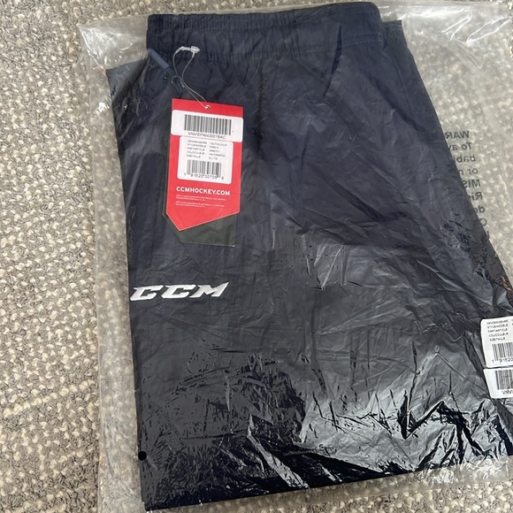 CCM TEAM LIGHTWEIGHT RINK PANT - Picture 9 of 9